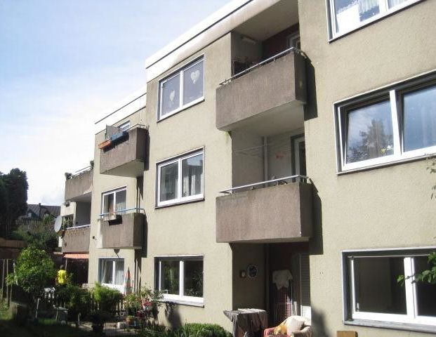 Helle sonnige 3 Zimmer Wohnung mit Blick ins Grüne ! - Foto 1