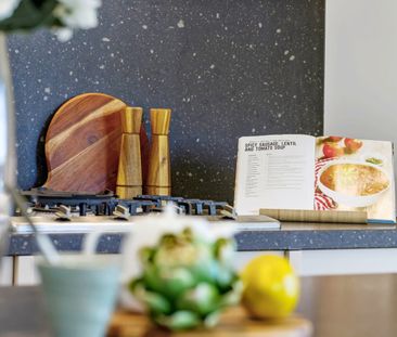 City & District Views | Corner Position | Prime Location - Photo 5