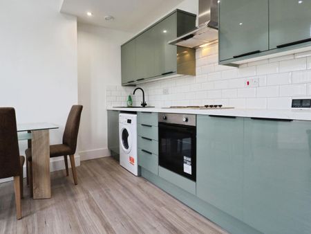 1 bedroom flat to rent - Photo 5