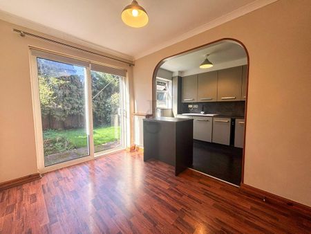 3 bedroom semi-detached house to rent - Photo 2