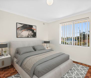 Neat & Tidy 2 Bedroom Unit Centrally Located With Garage - Photo 2