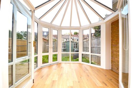 3 bedroom terraced house to rent - Photo 2