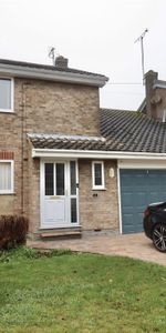 4 bedroom detached house to rent - Photo 3