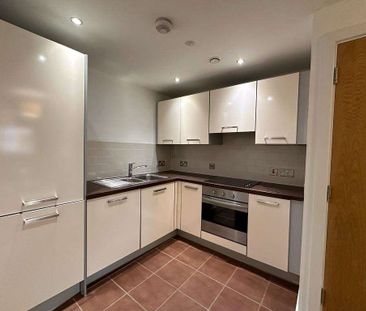 One bedroom located in Regal Court close to Fiveway's Station and B... - Photo 2