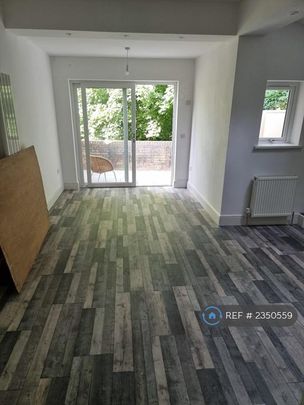 5 bedroom terraced house to rent - Photo 1