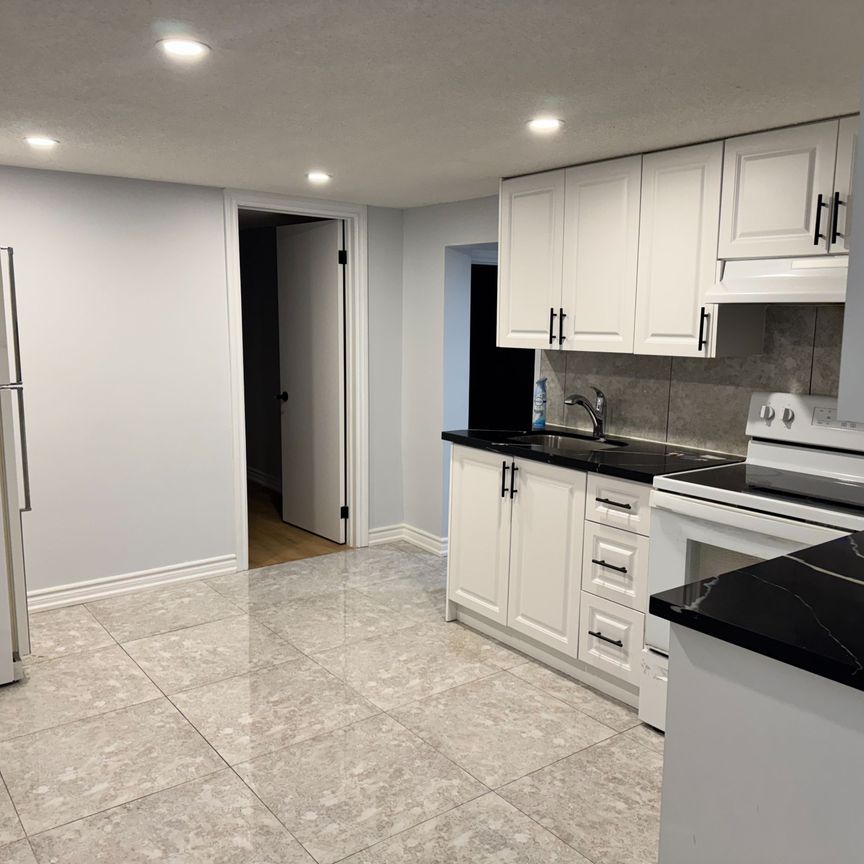 For Lease - 38 Rochelle Crescent Unit# Basement, Toronto, Ontario - Photo 1