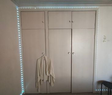 Glen Waverley - Photo 3