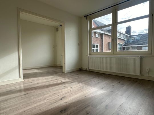 Appartement te huur: Cornelis Dirkszstraat 19-3 1056 TN Amsterdam - Foto 1