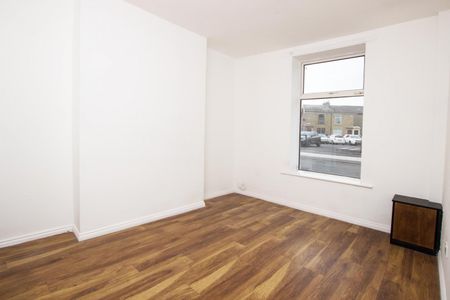 2 bedroom House To Let - Photo 5