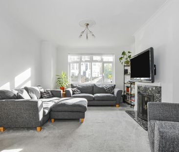 4 bedroom semi-detached house to rent - Photo 2