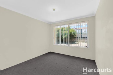 “Spacious Family Living in the Heart of Currambine!” - Photo 5