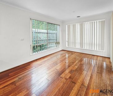 Three Bedroom Family Home in Rose Grange Estate in Tarneit - Photo 3