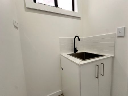 Modern Granny Flat Offering Comfort & Convenience in Smithfield&excl; - Photo 4
