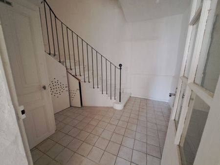 Maison/Villa À Louer 5 Pièces , 135 M² - Photo 4