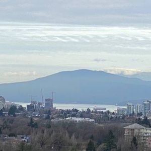 Kensington Gardens South Tower - AC Condo 3Bed 2Bath double balconies - Photo 2