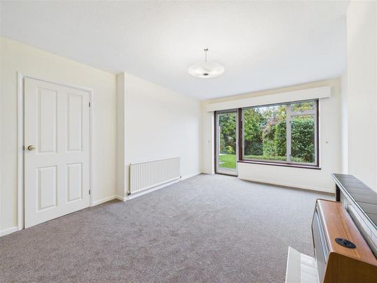 3 bedroom bungalow to rent - Photo 1