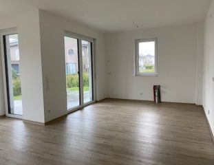 Nie wieder Treppensteigen! Wundervolle 3-Zimmer-Erdgeschosswohnung mit eigener Terrasse! - Foto 1