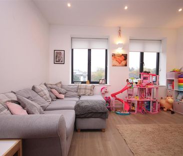 2 bedroom apartment to rent - Photo 5