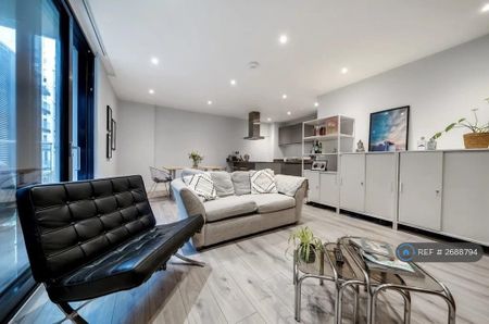 1 bedroom flat to rent - Photo 2