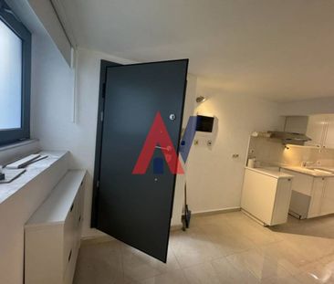 Ενοικίαση κατοικίας, 40 τ.μ., Αθήνα, 450 € - Photo 3