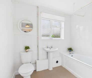 1 bedroom semi-detached house to rent - Photo 5