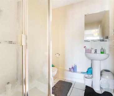 School Gate Drive, Morden, SM4 - Photo 6