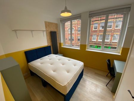 4 Bed Flat, Baldwin Street, BS1 - Photo 2