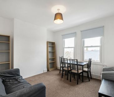 Theatre Street, London, SW11 - Photo 2