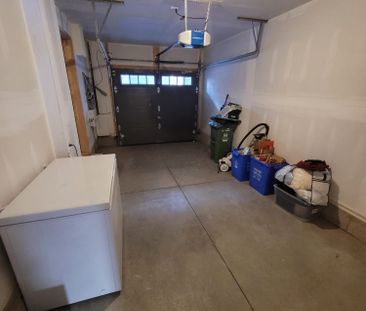 For Lease - 6 Pringle Lane, Hamilton, Ontario - Photo 5