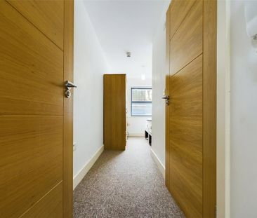 Studio to rent - Photo 6