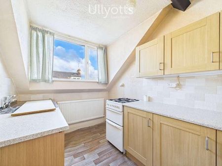 Vernon Road, Bridlington, YO15 - Photo 4