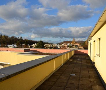 Grosszügige Attikawohnung mit 180-Grad-Panoramablick in Mehrgenerat... - Foto 5