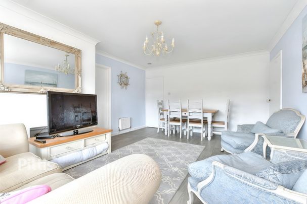 2 bedroom detached bungalow to rent - Photo 1