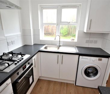 3 bedroom detached house to rent - Photo 4