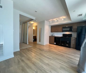 For Lease - 30 Meadowglen Place Unit# 408, Toronto, Ontario - Photo 5