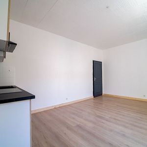 Location Appartement 2 pièces 46m² - Photo 2