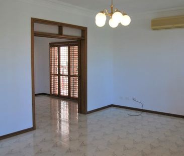 FULL BRICK DUPLEX - Photo 6