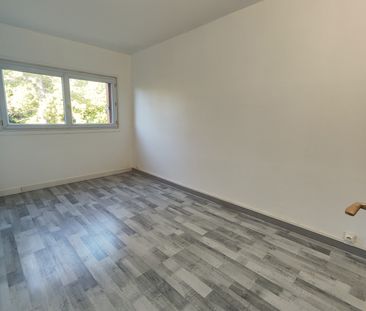 Location Appartement 3 pièces 61m² LE MEE SUR SEINE 77350 - Photo 2