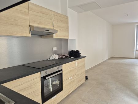 Location Appartement 3 pièces 68m² - Photo 2