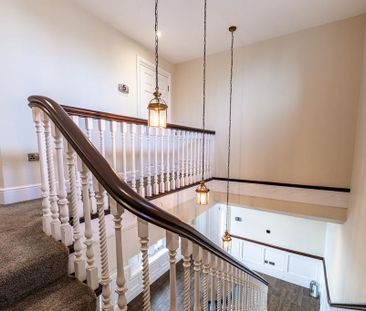 4 bedroom flat to rent - Photo 6
