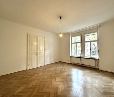 ERSTBEZUG nach Teil-Sanierung – 3-Zimmer-Altbauwohnung mit separate... - Foto 2
