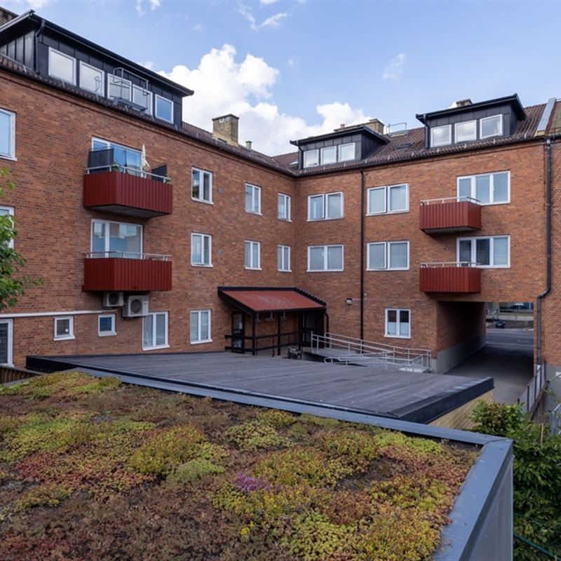 Hantverkaregatan 12 - Foto 1