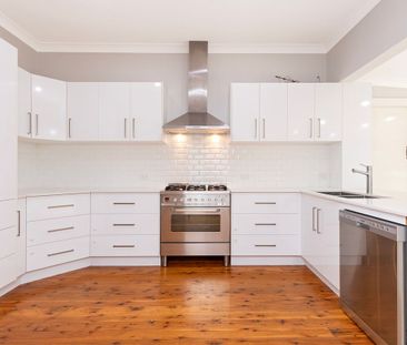 Sought-After East Tamworth - Photo 3