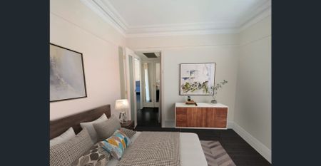 WELL LOCATED, SUN FILLED & PRIVATE ART DECO APARTMENT - Photo 2