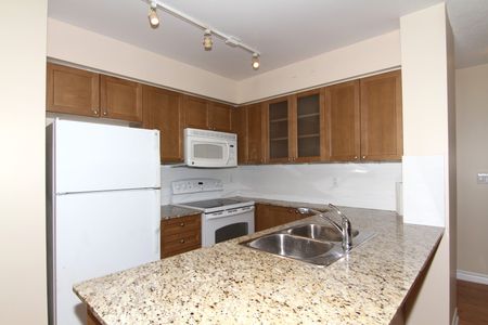 For Lease - 761 Bay Street Unit# 1807, Toronto, Ontario - Photo 3