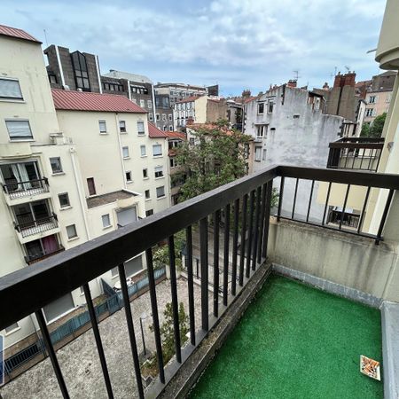 Location Appartement 1 pièce 26m² CLERMONT FERRAND 63000 - Photo 4