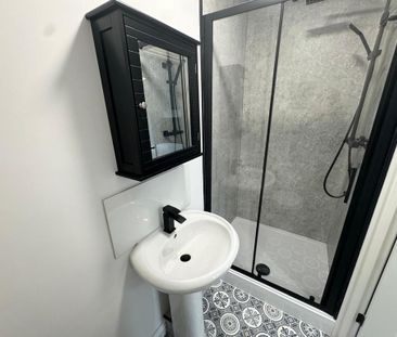 1 bedroom in a house share to rent - Photo 6