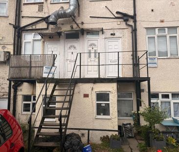 2 bedroom flat to rent - Photo 6