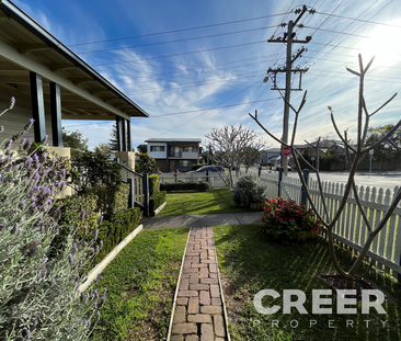 77 Lockyer Street, Adamstown - Photo 3