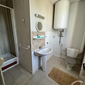 Appartement F2 à louer 2 pièces - 34 m2 CHATEAUROUX - 36 - Photo 2